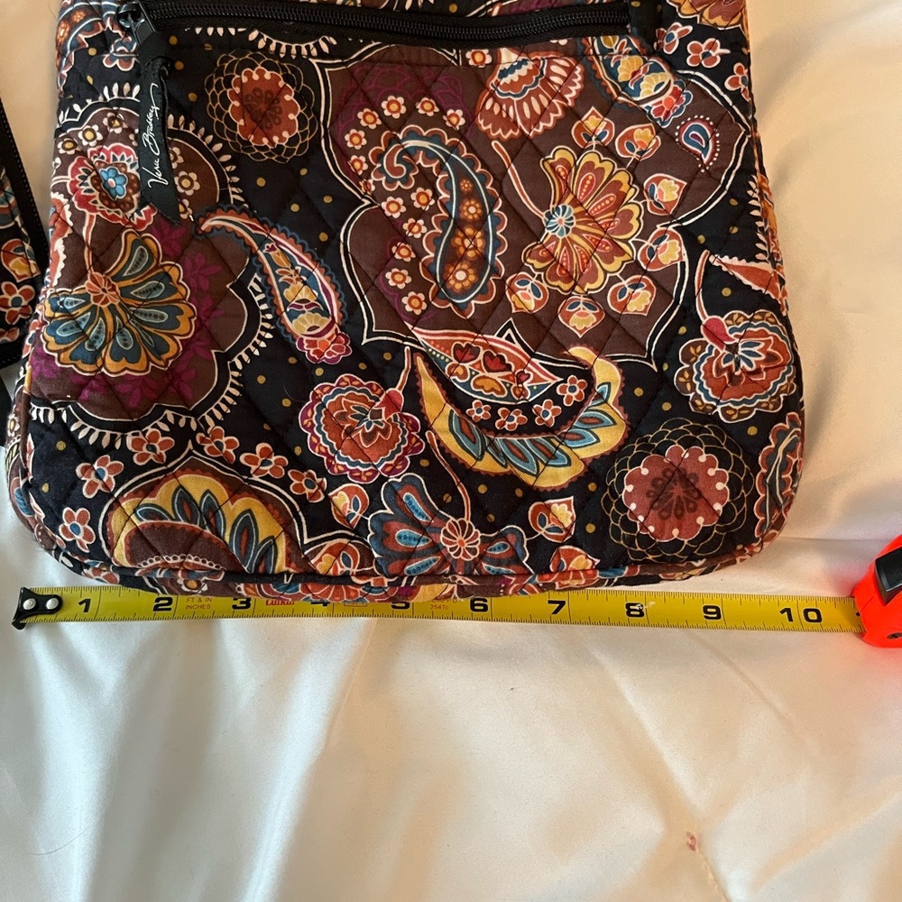 2 piece- Vera Bradley Fall purse and wallet/wristlet bundle. Lot of (2) - Picture 3 of 12